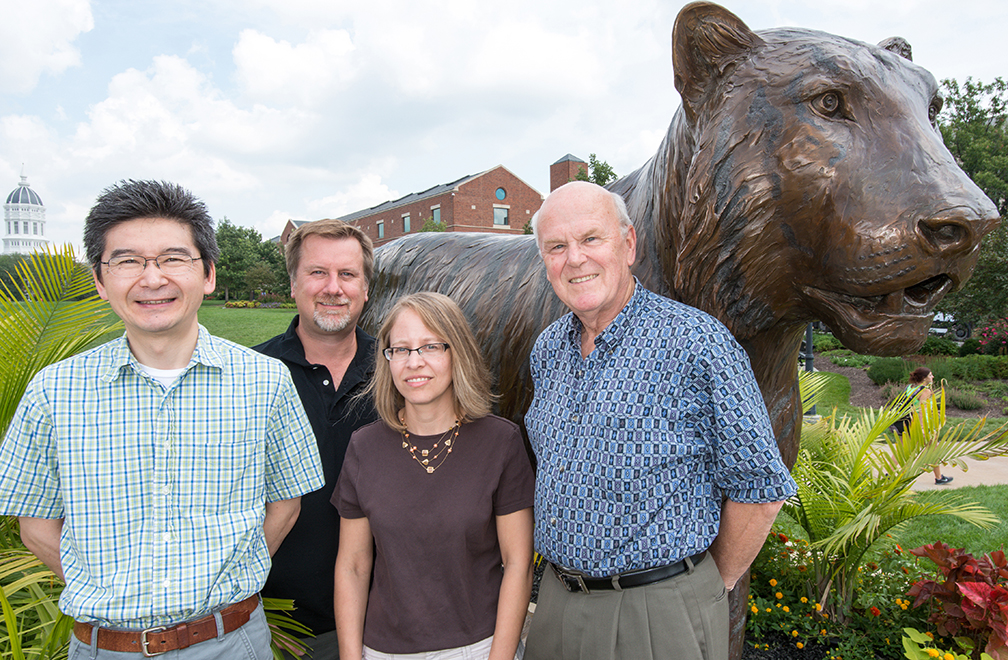Toshihiko Ezashi, Danny Schust, Laura Schulz and Michael Roberts collaborate on new research to discover the causes of preeclampsia. 