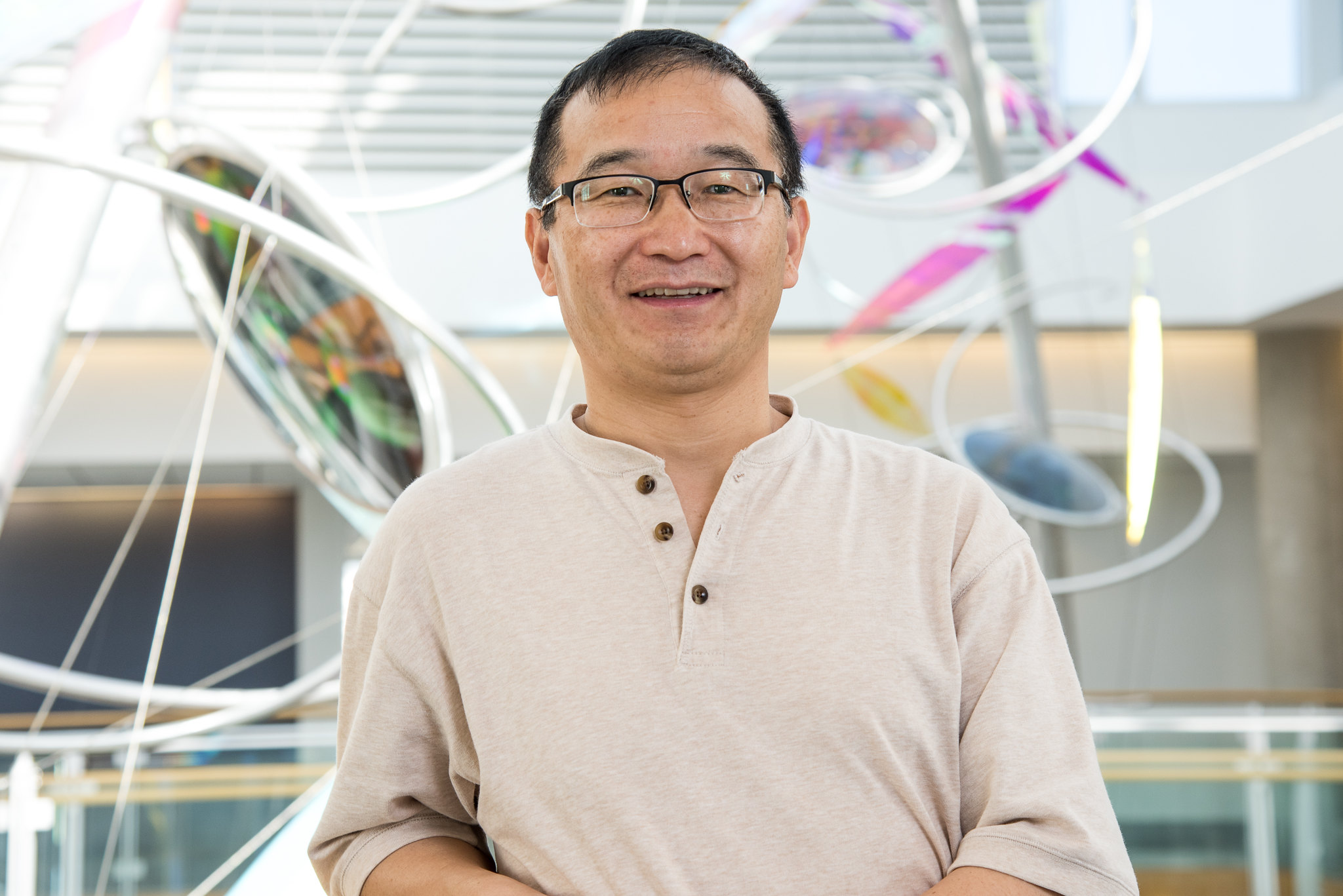 Portrait of Bing Yang, Bond LSC principal investigator and joint professor of Plant Science and Technology at MU and Donald Danforth Plant Sciences Center researcher